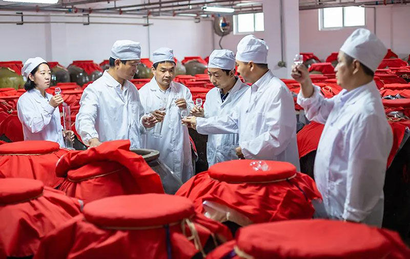 【秦洋长生酒业】喜报!两款古秦洋酒荣获西北五省(区)酒类质量品评大奖 【秦洋长生酒业】喜报!两款古秦洋酒荣获西北五省(区)酒类质量品评大奖